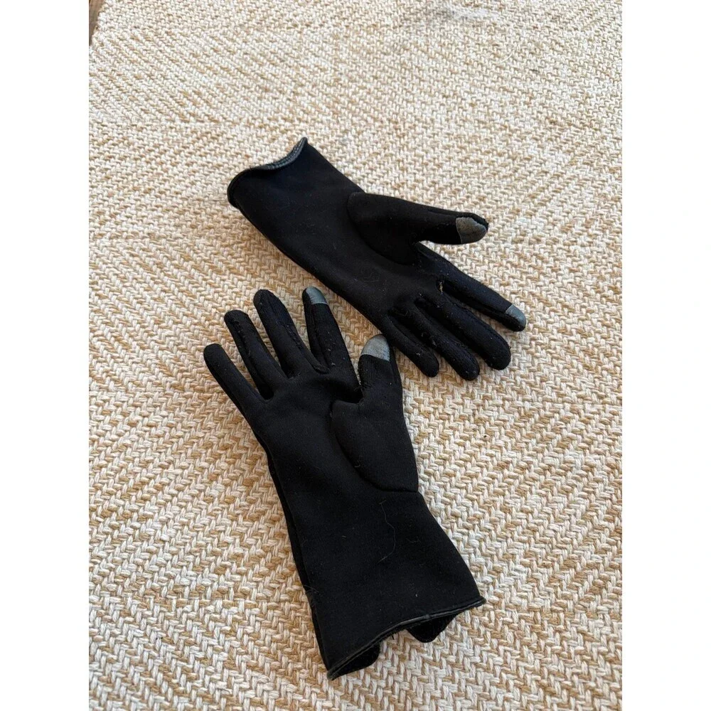 Black Touchscreen Gloves with Bow Detail